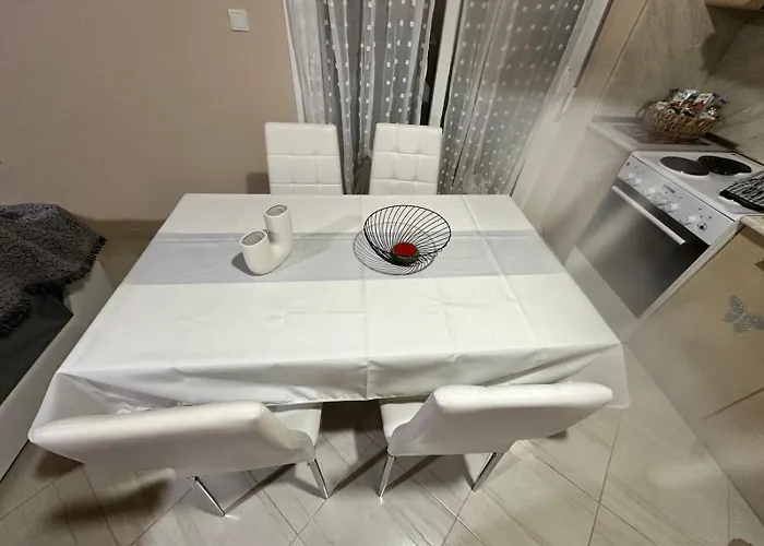 펜션 Dinas House 3 *