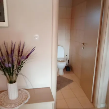 Dinas House 3 Prázdninový dům *